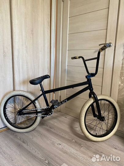 BMX Трюковой велосипед 713bikes black + Пеги