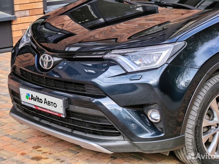 Toyota RAV4 2.2 AT, 2018, 138 000 км