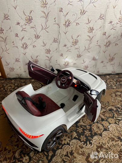 Детский электромобиль