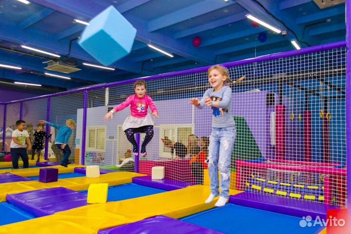 Батутная арена ба-4, детская игровая зона