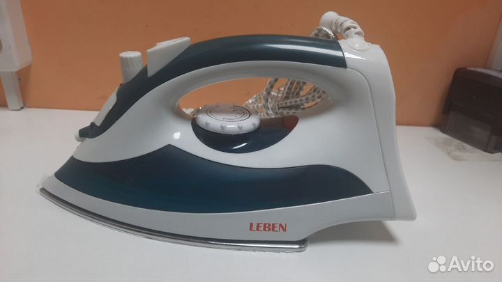 Leben новый утюг с отпаривателем 2000 Вт(В)