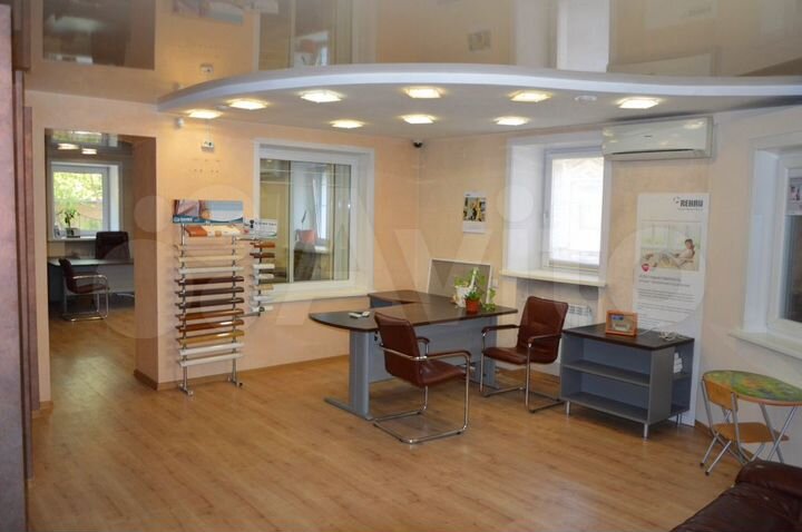 Самый Центр, Первая линия, 60 м²