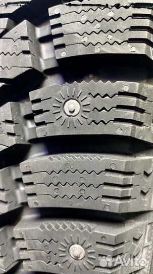 Pirelli Formula Ice 225/55 R18 104R