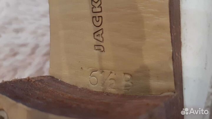 Коньки фигурные