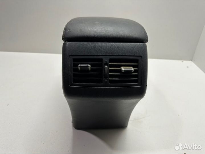 Подлокотник Toyota Camry V40/V45 2006-2011