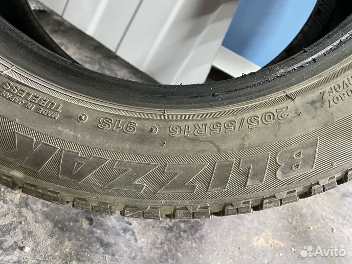 Bridgestone Blizzak DM-V1 205/55 R16
