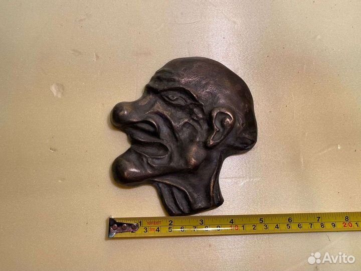 Бронзовое литье барельеф