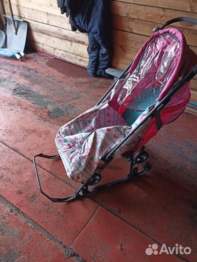 Детские санки с колесами