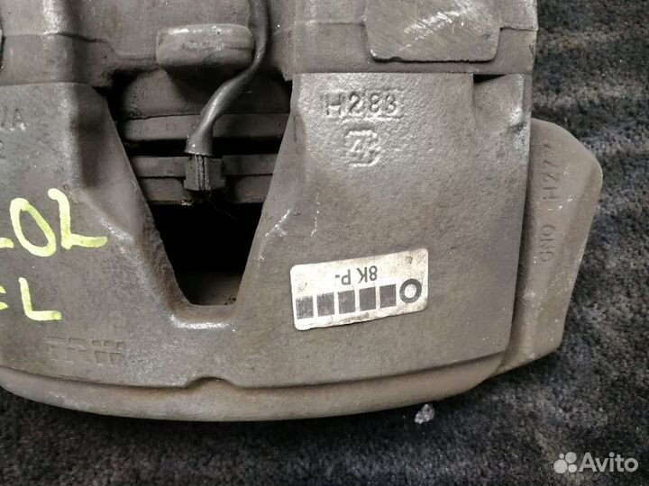 Суппорт тормозной передний левый Audi A5 8T A4 B8