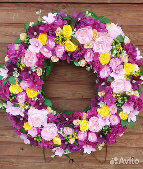 Ритуальные венки и корзины