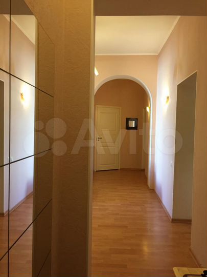 4-к. квартира, 139,5 м², 2/6 эт.