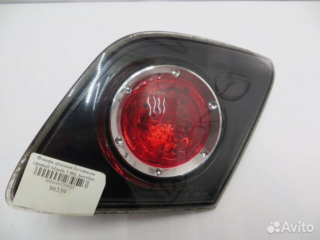 Фонарь крышки багажника правый Mazda 3 BK Хэтчбек