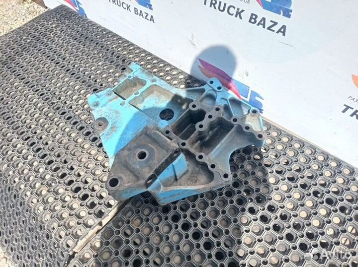 Кронштейн рессоры передней правый