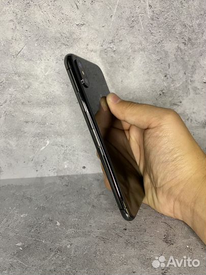 iPhone X