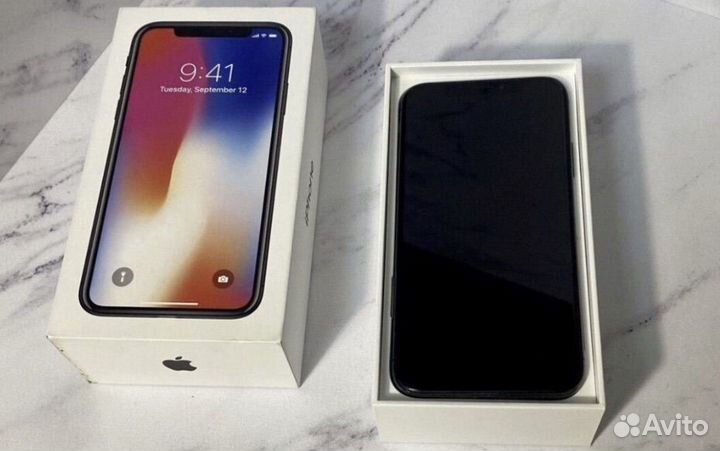 iPhone X, 64 ГБ