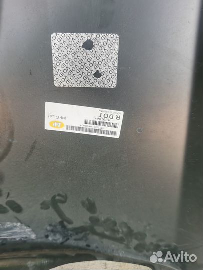 Крыло переднее правое Toyota Camry