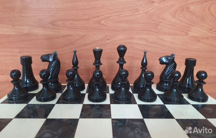 Шахматный комплект СССР Баку с двумя доп. ферзями