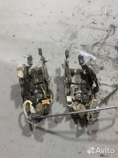 Замок двери Ниссан Ванетт SK82 Nissan Vanette