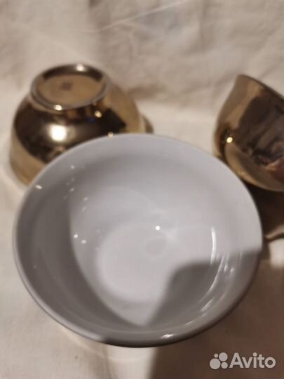 Пиала фарфоровая с золотым покрытием