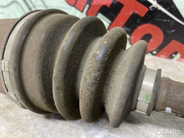 Привод левый Nissan Bluebird Sylphy qg10