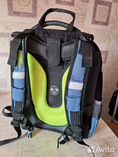 Школьный рюкзак