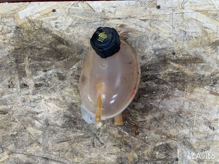 Бачок расширительный Renault Logan