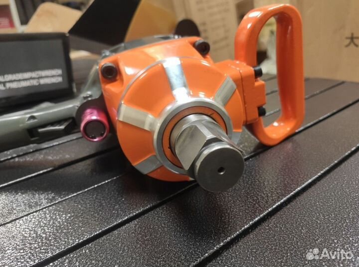 Пневмо-Гайковерт 1