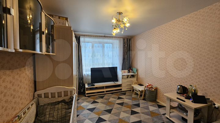 Комната 18,7 м² в 3-к., 1/4 эт.
