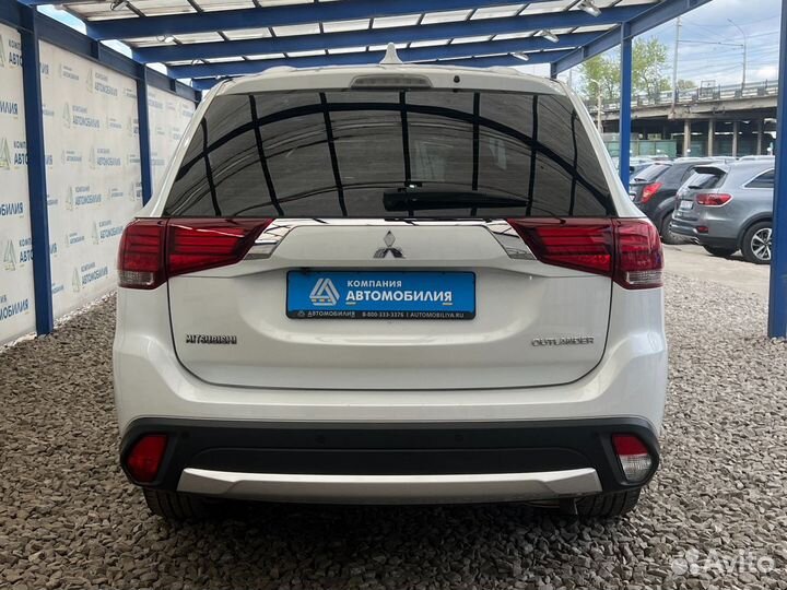 Mitsubishi Outlander 2.0 CVT, 2017, 167 726 км