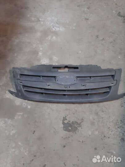 Решотка радиатора гранта