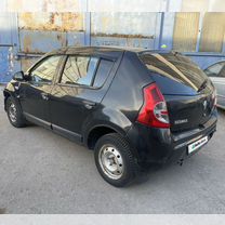 Renault Sandero 1.4 MT, 2012, битый, 200 000 км, с пробегом, цена 269 000 руб.