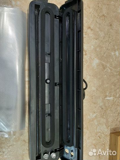 Новый вакуумный упаковщик