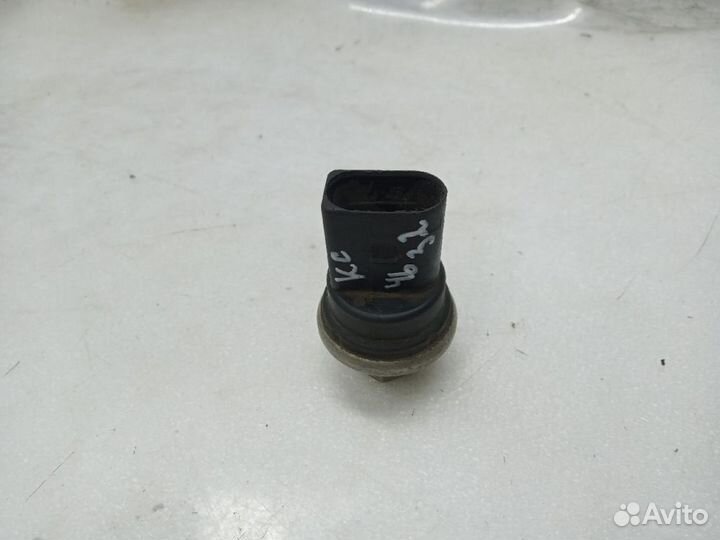 Датчик давления хладогена volkswagen golf 4 G65