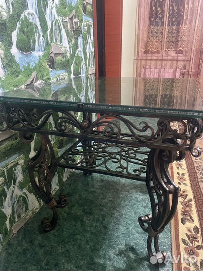 Кованный стол