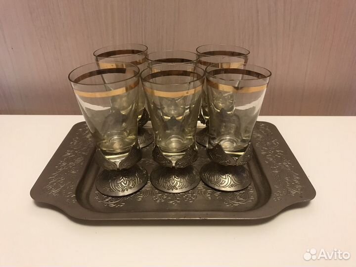 Набор рюмок на подносе. СССР