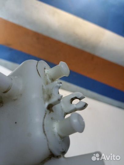 Бачок тормозного цилиндра Kia Cerato 3 YD