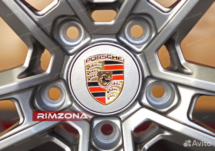 Кованые диски R22 на Porsche Panamera