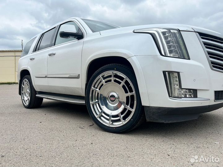 Новые кованые летние колеса R23 Cadillac Escalade