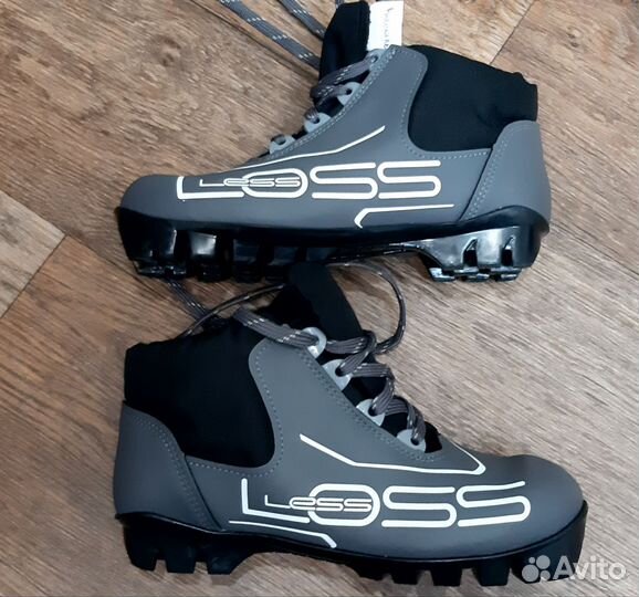 Лыжные ботинки детские 36 размер