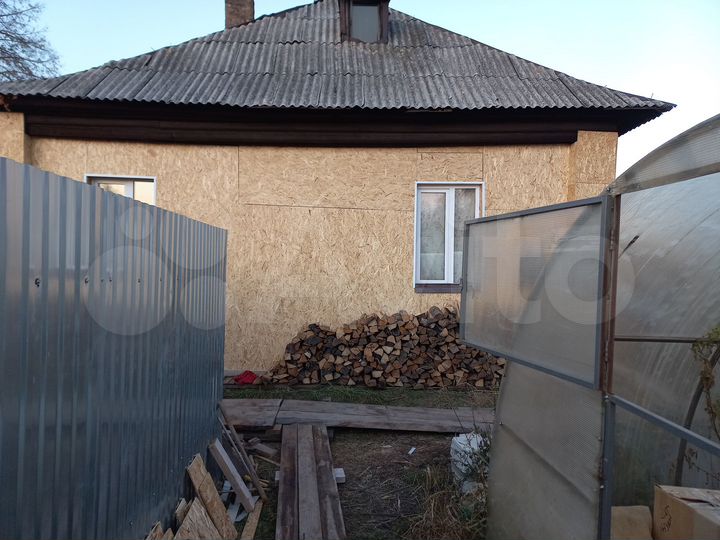 Дом 35 м² на участке 8 сот.