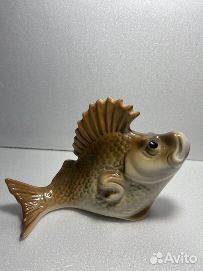 Статуэтка Окунь