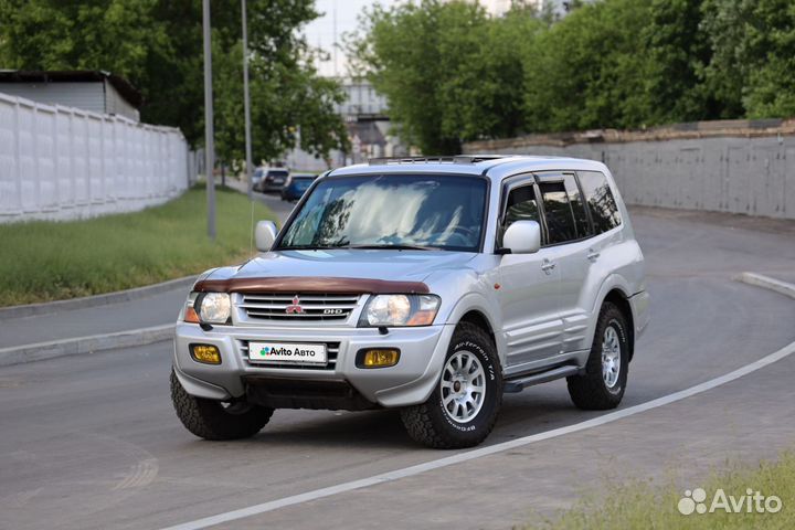 Mitsubishi Pajero 3.2 AT, 2001, 379 000 км