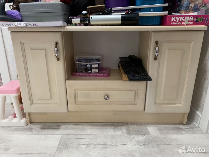 Тумба под телевизор