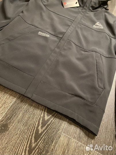 Спортивный костюм Reebok