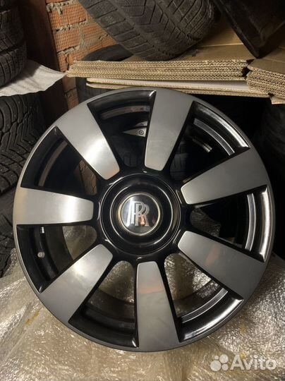 Rolls-Royce Cullinan Новые 22 диски оригинал