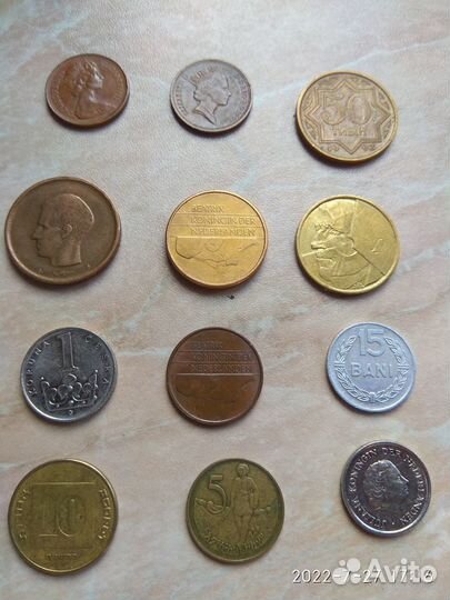 Монеты зарубежных стран (Лотом-13 шт)