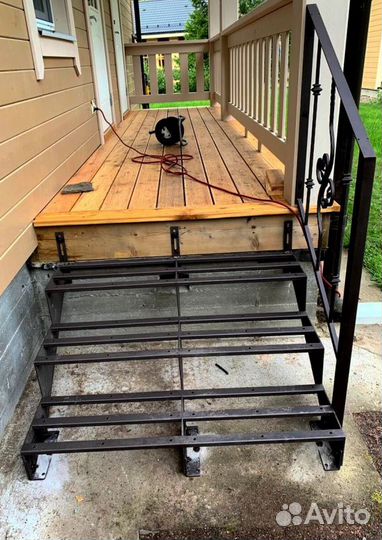 Облицовка ступеней породами дерева