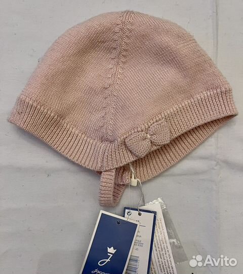 Новые шапочки для девочки от Jacadi