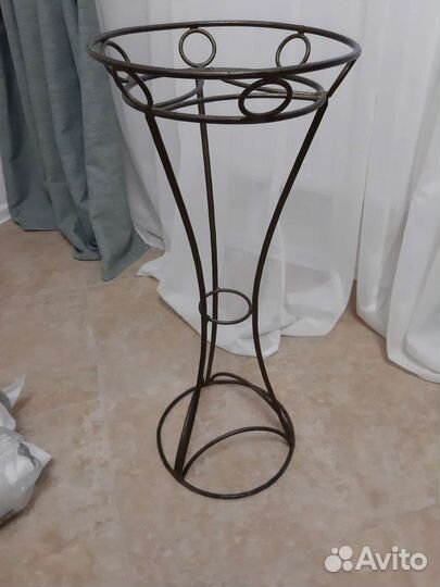 Подставка для цветов