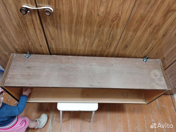 Полка книжная подвесная